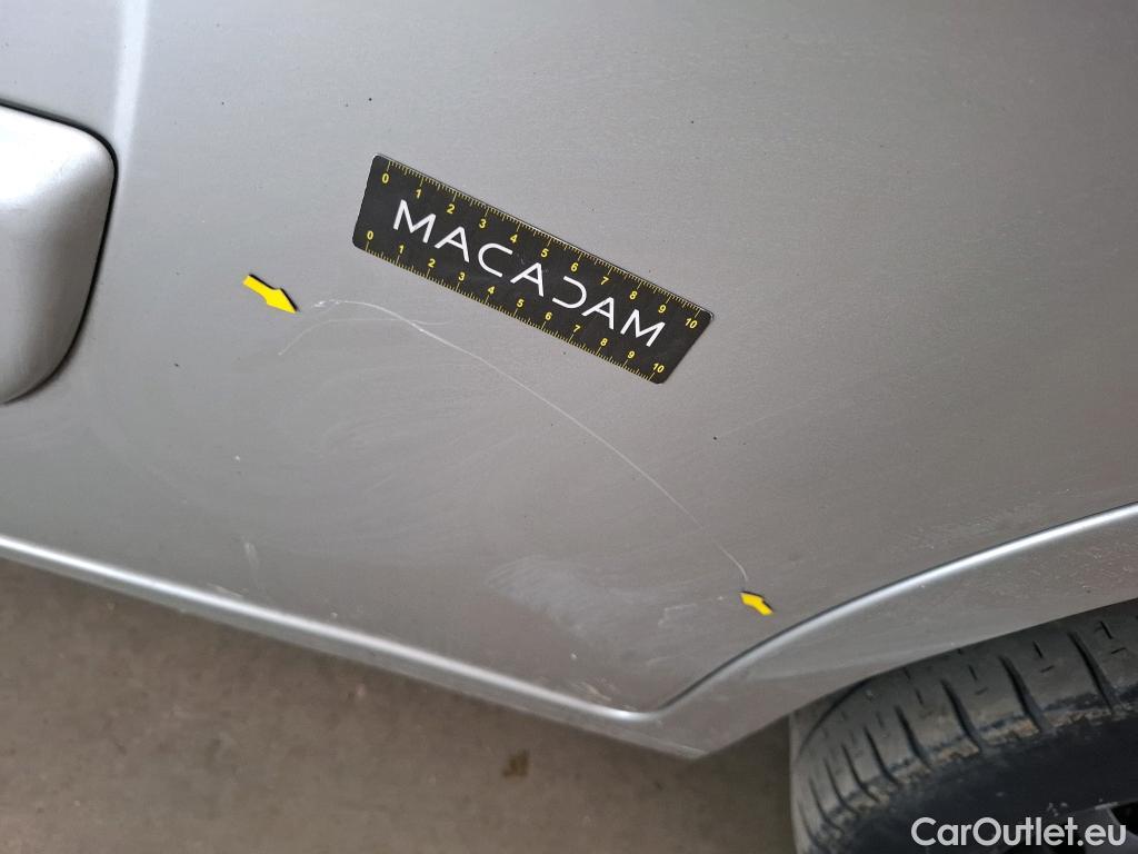  Renault  Master RENAULT  / 2014 / 4P / Fourgon tôlé &FG GCf Trac F3500 L2H2 dCi 110 Euro6 #50