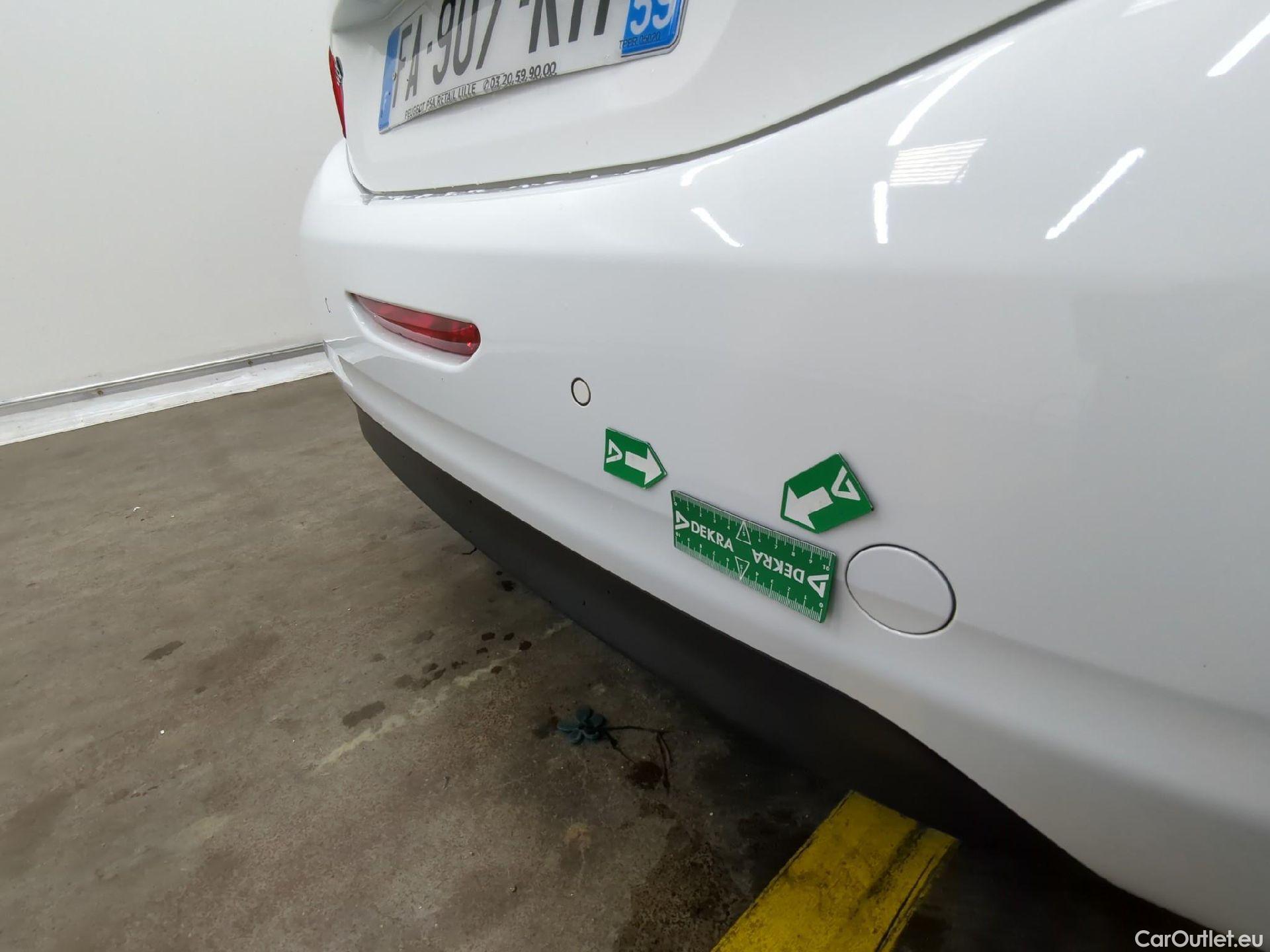  Peugeot  208  Affaire Premium Pack 1.6 HDi 75CV BVM5 E6 #20