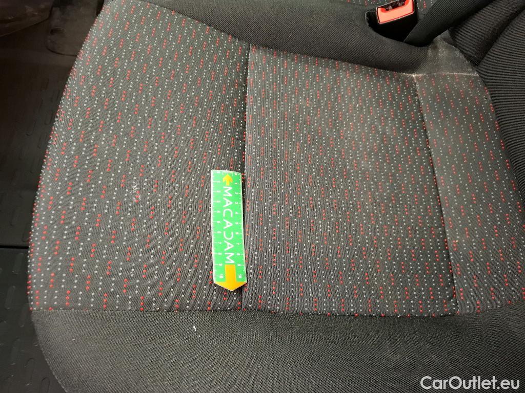  Citroen  Jumper  Fourgon 33 L1H1 BlueHDi 140 2.2 BlueHDi 140CV BVM6 6E #22