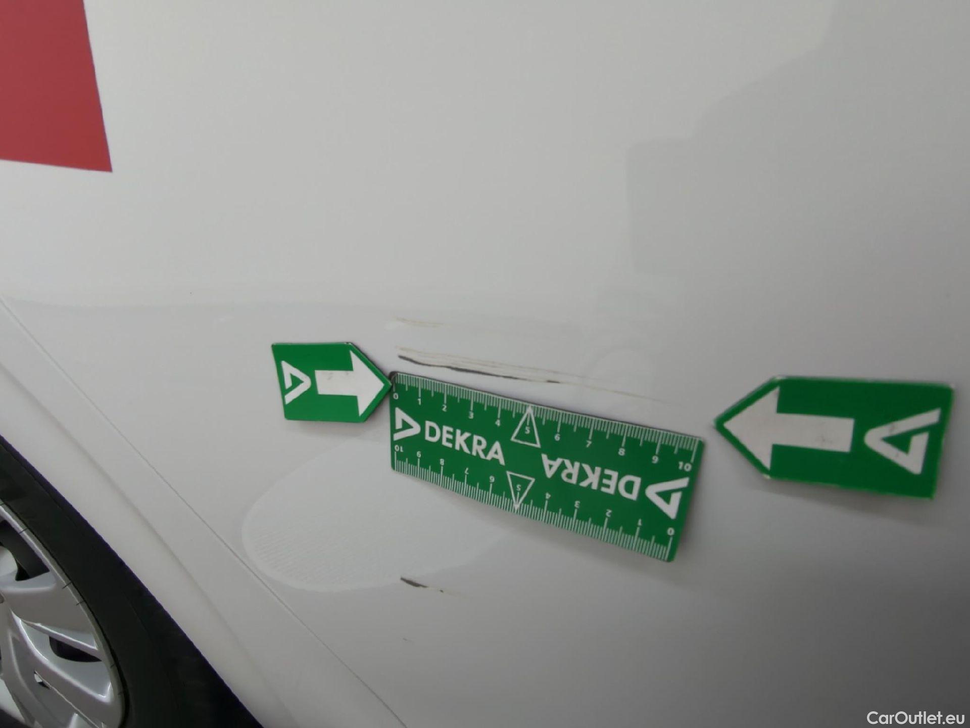  Peugeot  208  Affaire Premium Pack 1.6 HDi 75CV BVM5 E6 #13