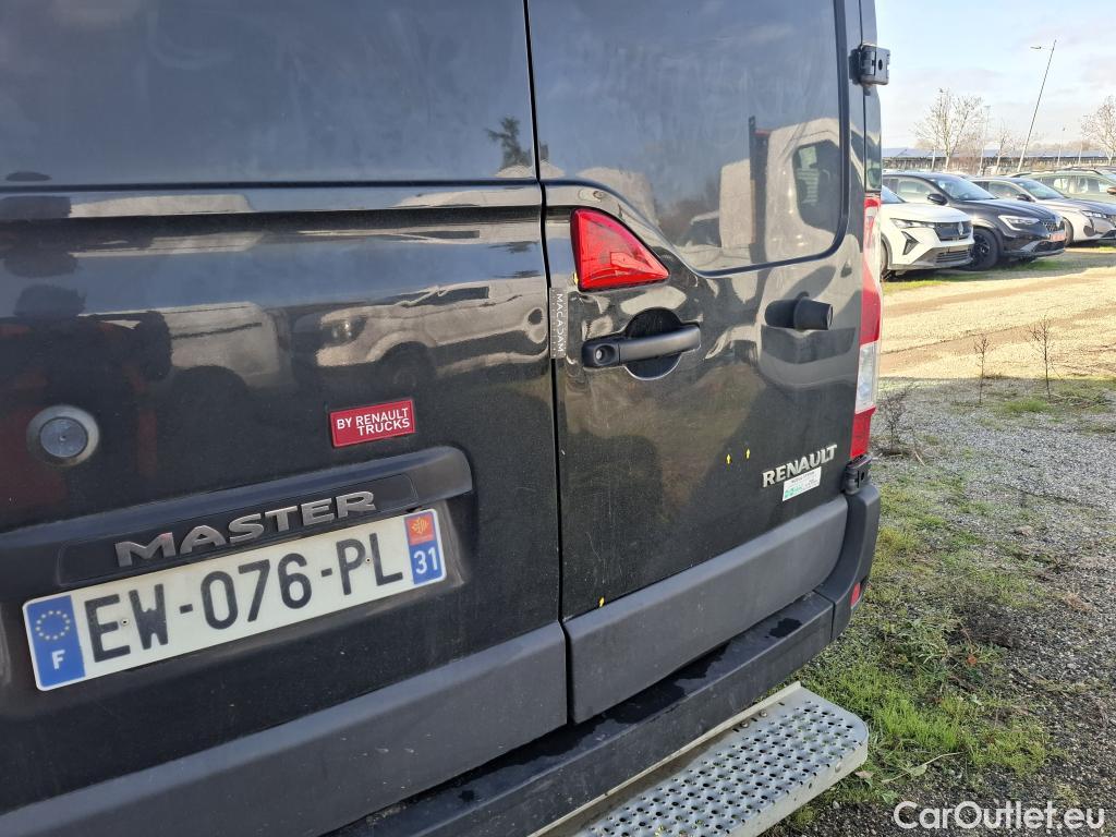  Renault  Master Renault V.I.  VU 4p Fourgon 2.3 150.35 CC L2 PFC C E4 P-MS #6