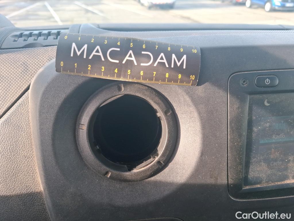  Renault  Master Renault V.I.  VU 4p Fourgon 2.3 150.35 CC L2 PFC C E4 P-MS #39