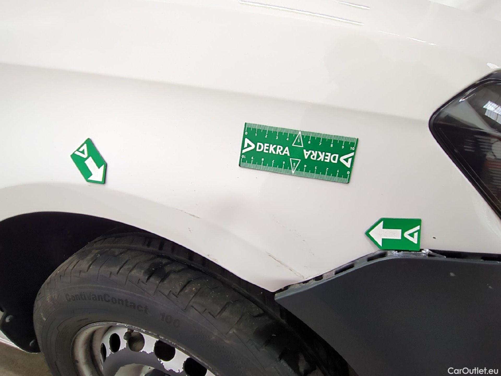  Volkswagen  Caddy VOLKSWAGEN  Maxi Van VU 4p Fourgonnette 2.0 TDI MAXI 102 Business Line #12