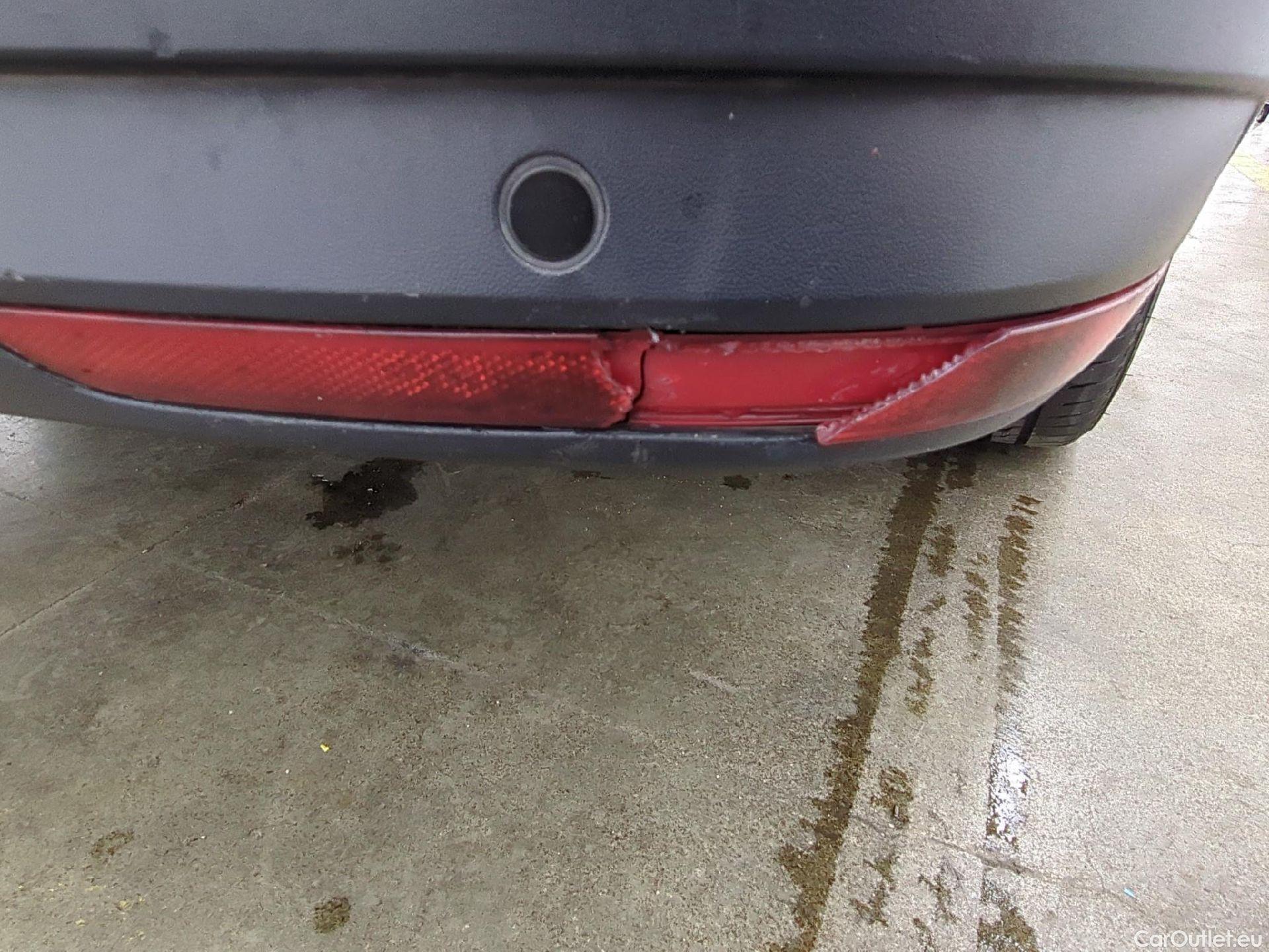  Volkswagen  Caddy VOLKSWAGEN  Maxi Van VU 4p Fourgonnette 2.0 TDI MAXI 102 Business Line #27