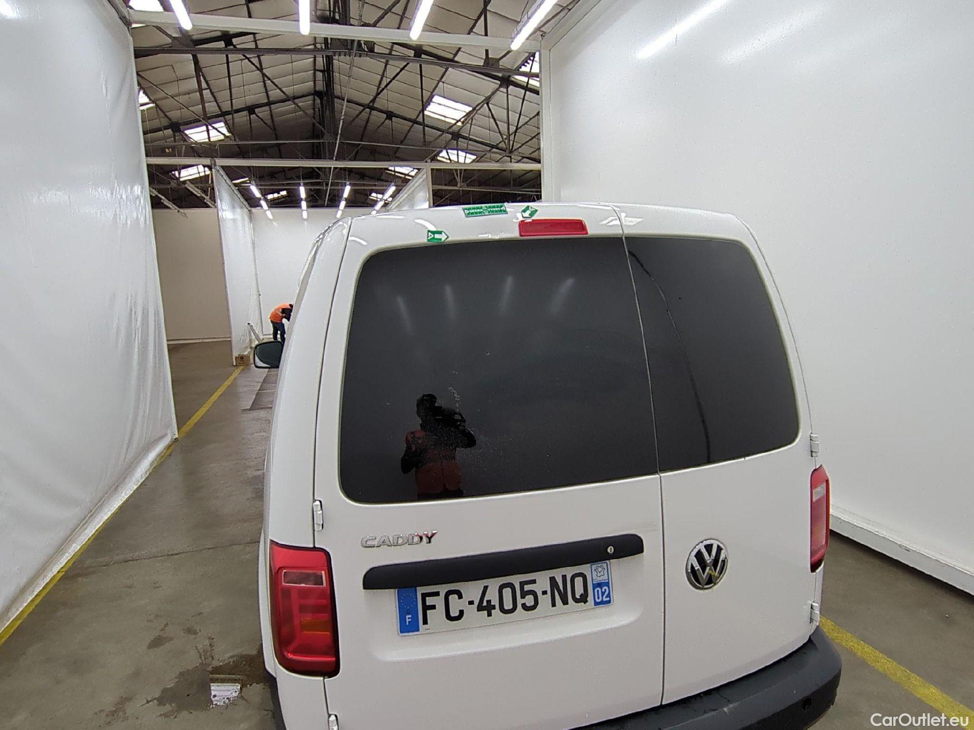  Volkswagen  Caddy VOLKSWAGEN  Maxi Van VU 4p Fourgonnette 2.0 TDI MAXI 102 Business Line #22