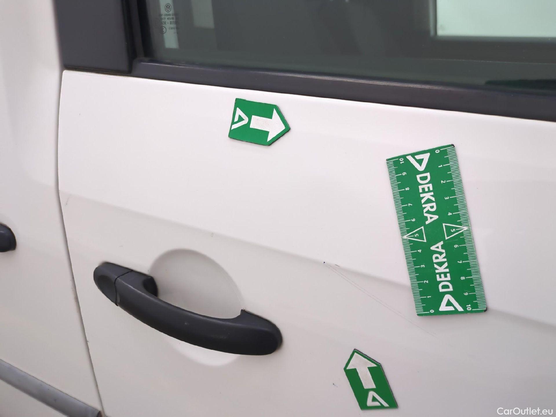  Volkswagen  Caddy VOLKSWAGEN  Maxi Van VU 4p Fourgonnette 2.0 TDI MAXI 102 Business Line #47