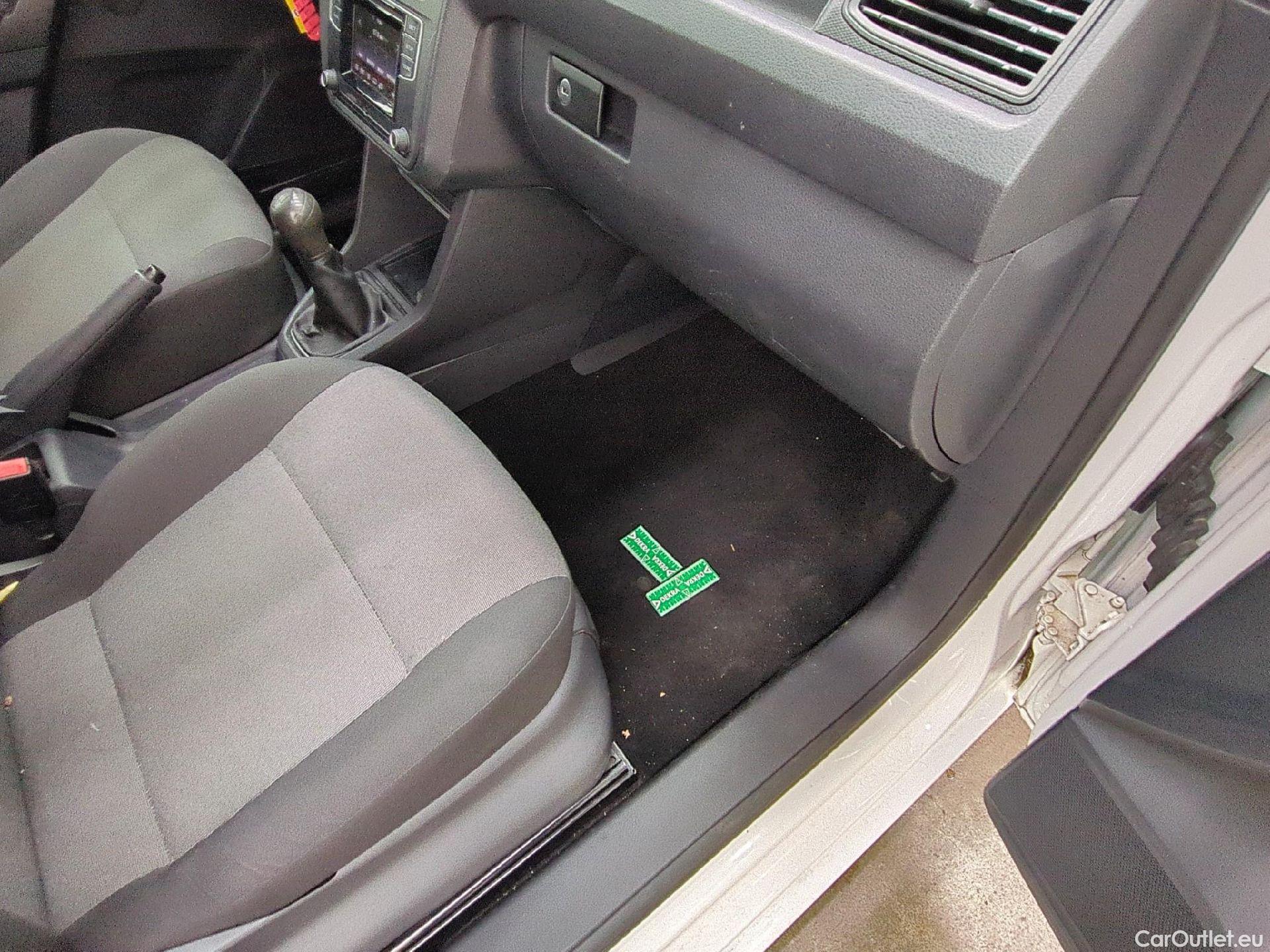  Volkswagen  Caddy VOLKSWAGEN  Maxi Van VU 4p Fourgonnette 2.0 TDI MAXI 102 Business Line #8