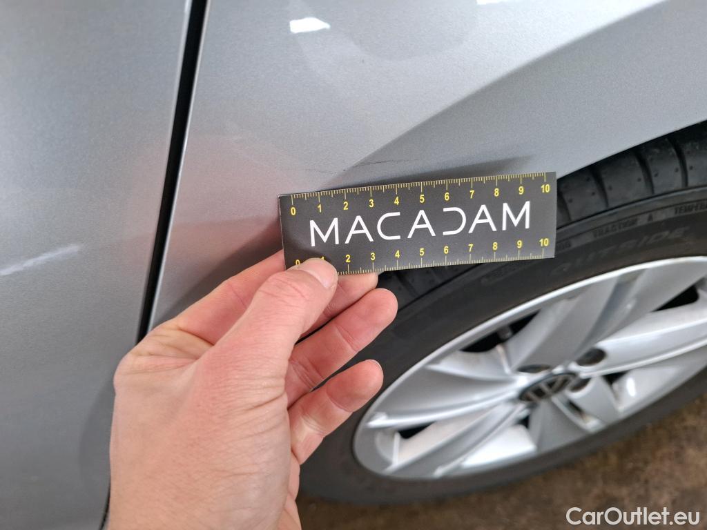  Volkswagen  Golf  VOLKSWAGEN / 2020 / 5P / Berline 2.0 TDI SCR 150 DSG7 LIFE PLUS #11