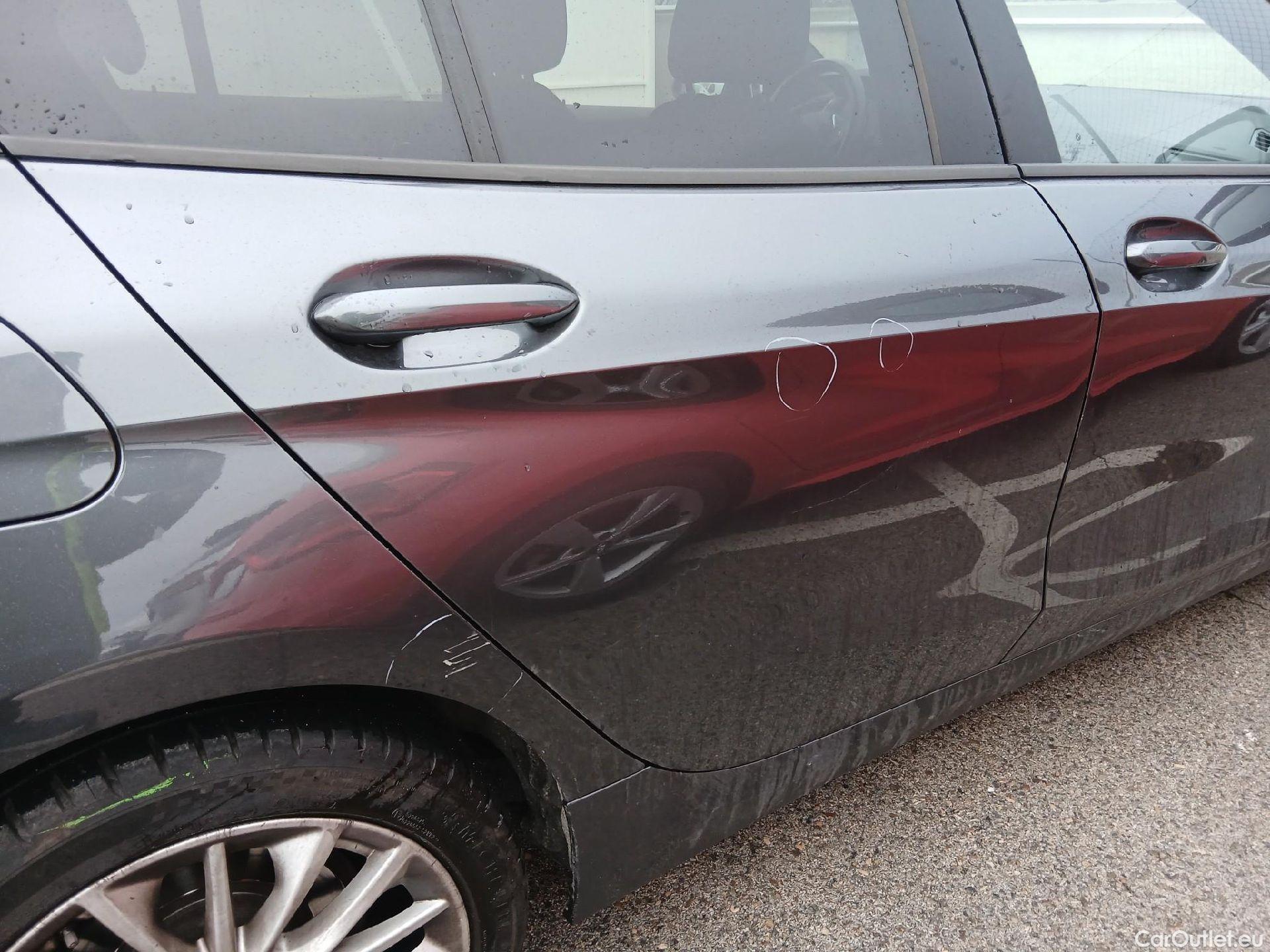  Bmw  Serie 1 BMW  / 2019 / 5P / berlina con portón 118i #28