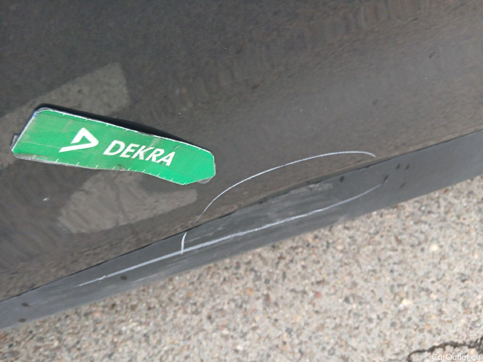  DS  DS7 DS DS 7 Crossback / 2017 / 5P / todoterreno BlueHDi DE 96kW (130CV) Auto. CHIC (AC) #28