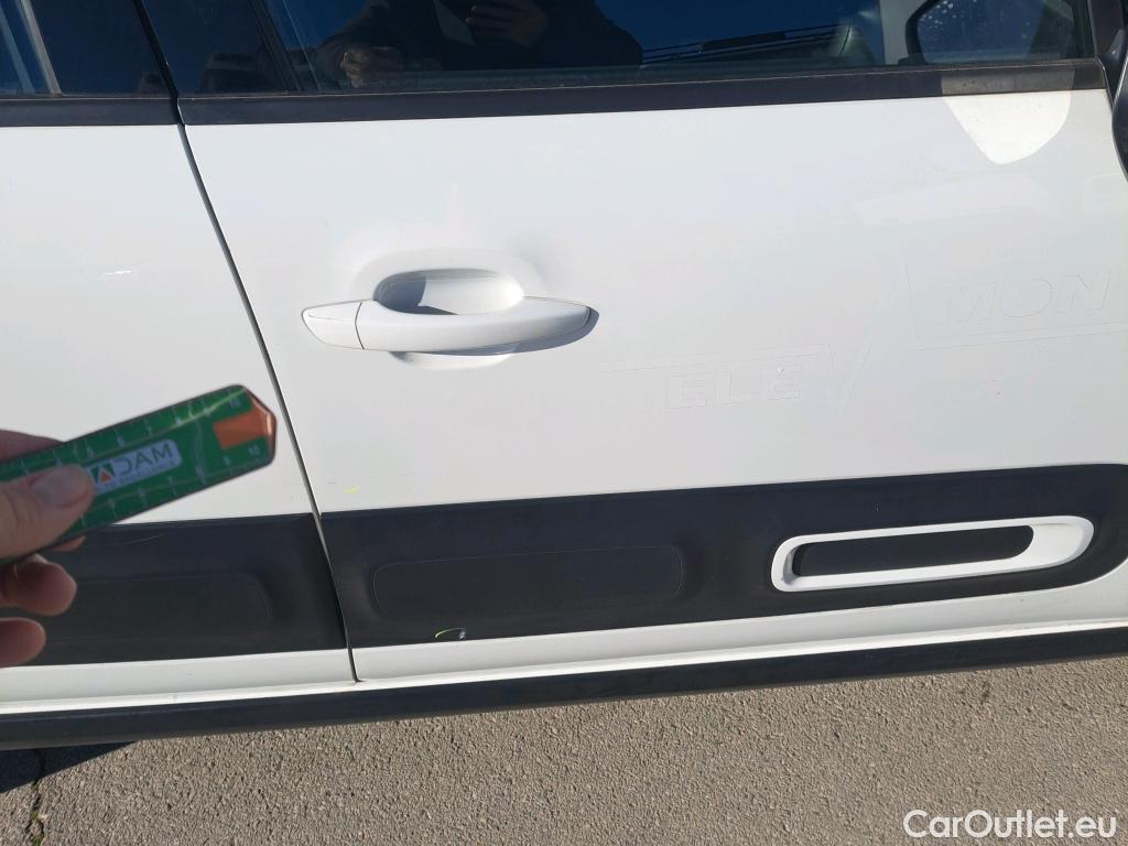  Citroen  C3 CITROEN  / 2020 / 5P / berlina con portón PureTech 60KW (83CV) Feel Pack #40