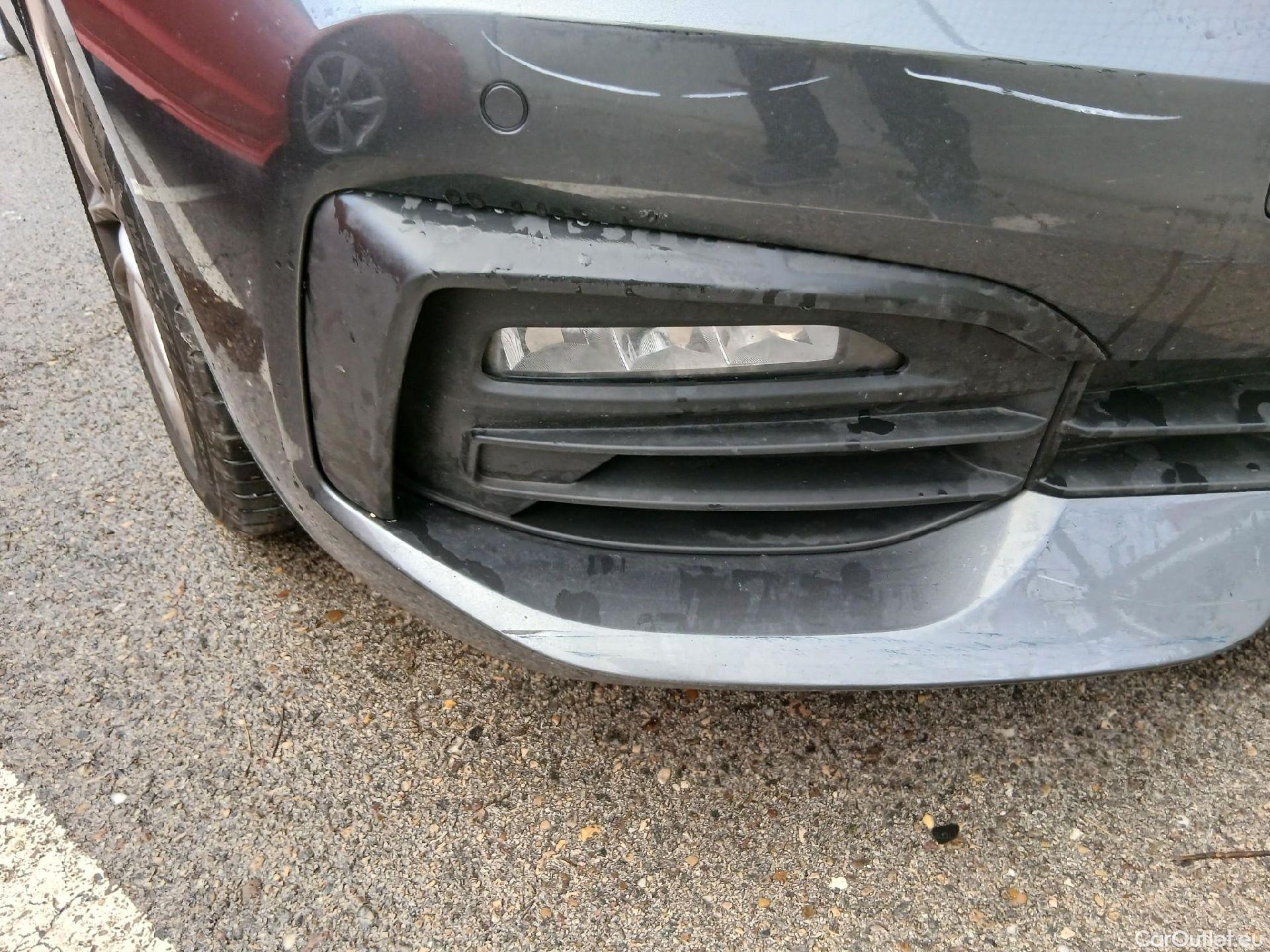  Bmw  Serie 1 BMW  / 2019 / 5P / berlina con portón 118i #4