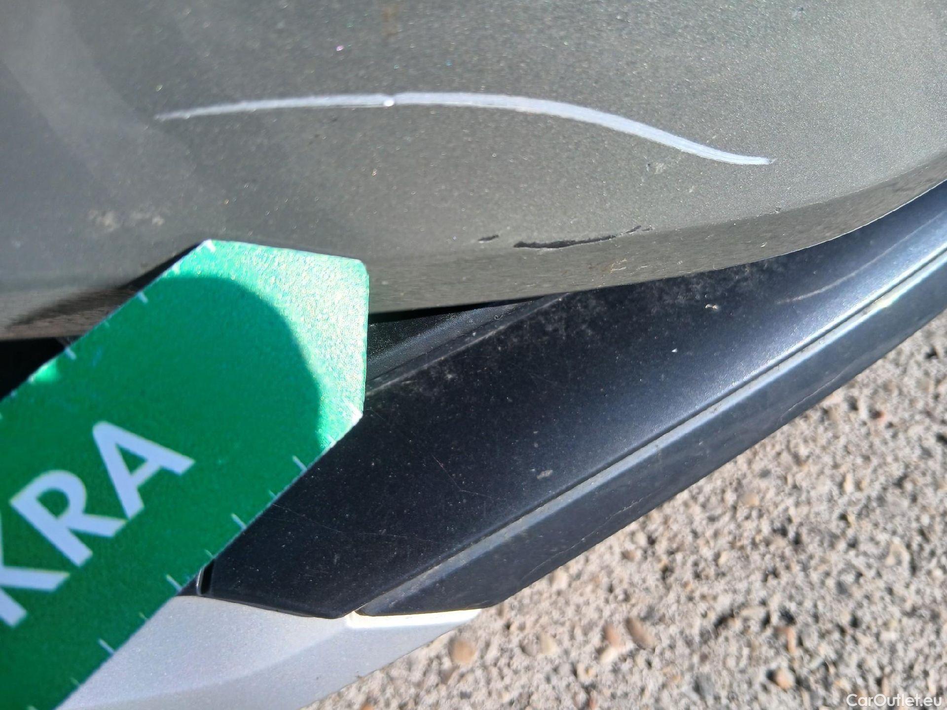  Audi  Q3 AUDI  / 2018 / 5P / todoterreno Advanced 35 TDI 110kW (150CV) S tronic (AC5) #8