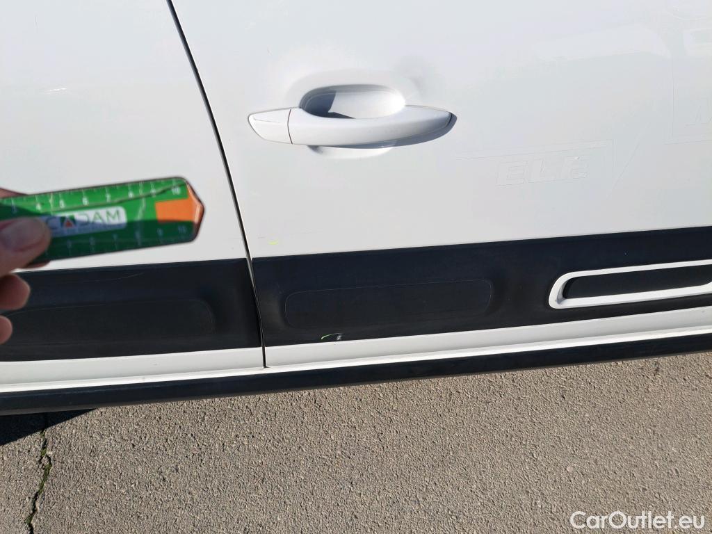  Citroen  C3 CITROEN  / 2020 / 5P / berlina con portón PureTech 60KW (83CV) Feel Pack #26