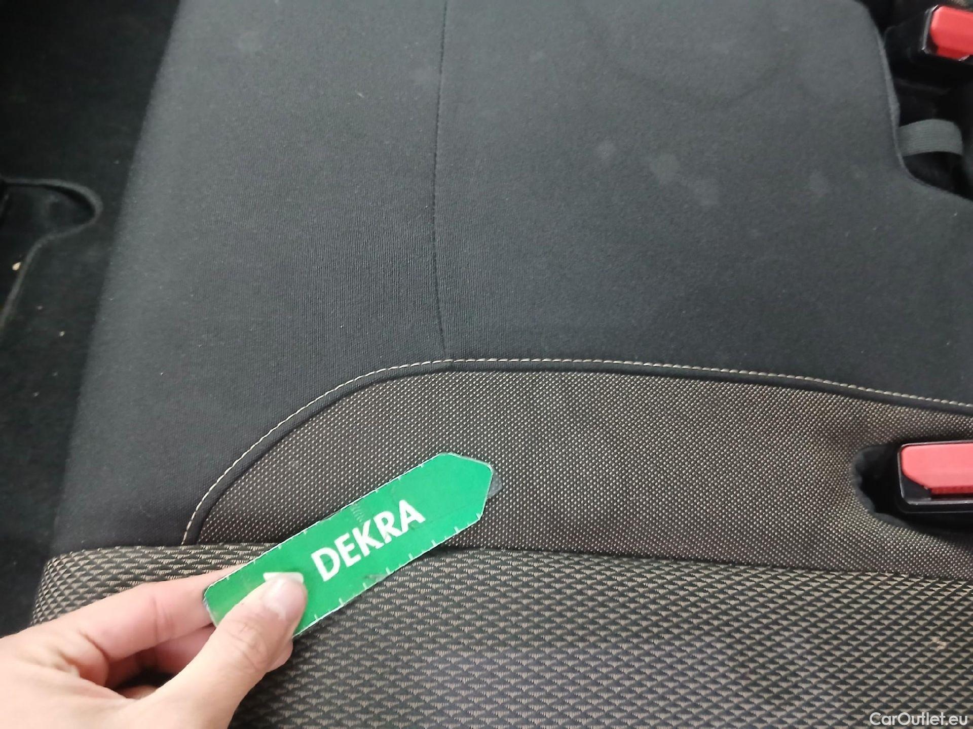  DS  DS7 DS DS 7 Crossback / 2017 / 5P / todoterreno BlueHDi DE 96kW (130CV) Auto. CHIC (AC) #16