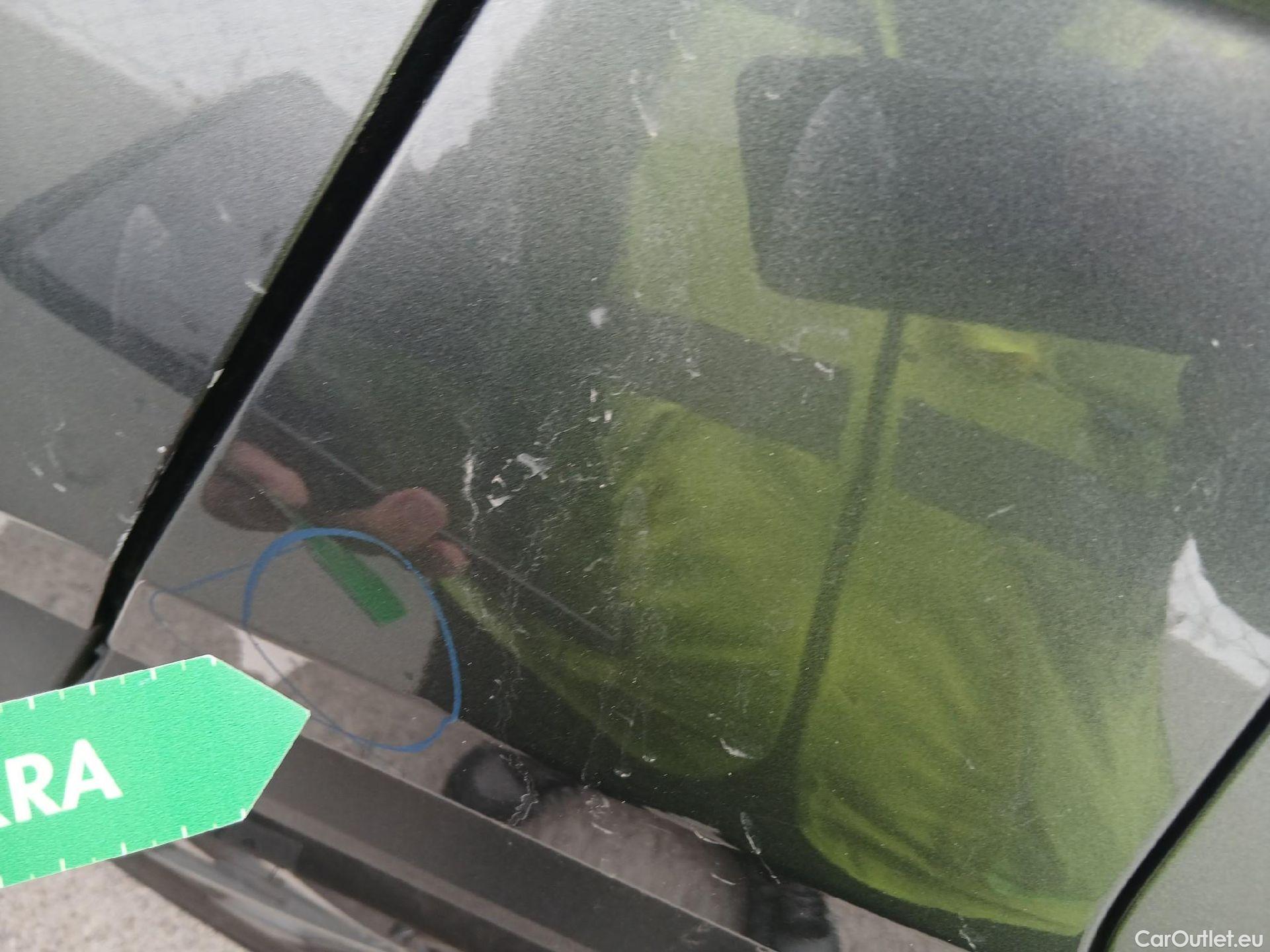  Hyundai  Tucson HYUNDAI  / 2020 / 5P / todoterreno 1.6 CRDI 100kW 48V Tecno DCT 4x4 2C #17