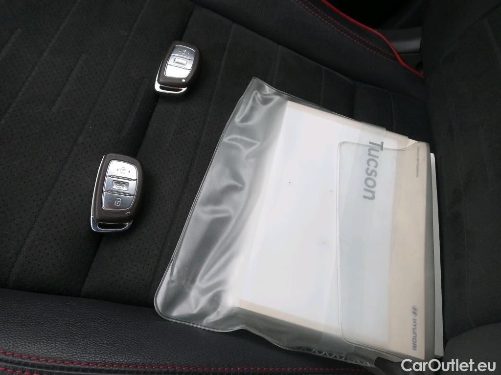  Hyundai  Tucson HYUNDAI  / 2018 / 5P / todoterreno 1.6 CRDI 100kW (136CV) 48V N-Line 4X2 #20