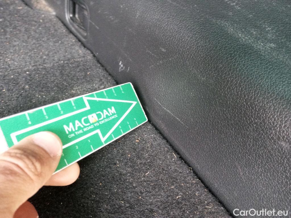  Hyundai  Tucson HYUNDAI  / 2018 / 5P / todoterreno 1.6 CRDI 100kW (136CV) 48V N-Line 4X2 #9