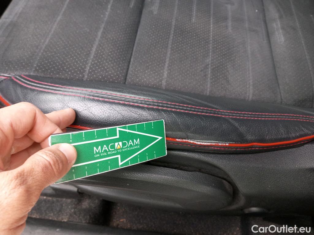  Hyundai  Tucson HYUNDAI  / 2018 / 5P / todoterreno 1.6 CRDI 100kW (136CV) 48V N-Line 4X2 #6