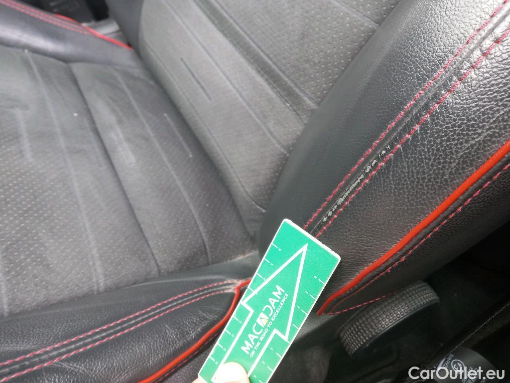  Hyundai  Tucson HYUNDAI  / 2018 / 5P / todoterreno 1.6 CRDI 100kW (136CV) 48V N-Line 4X2 #4