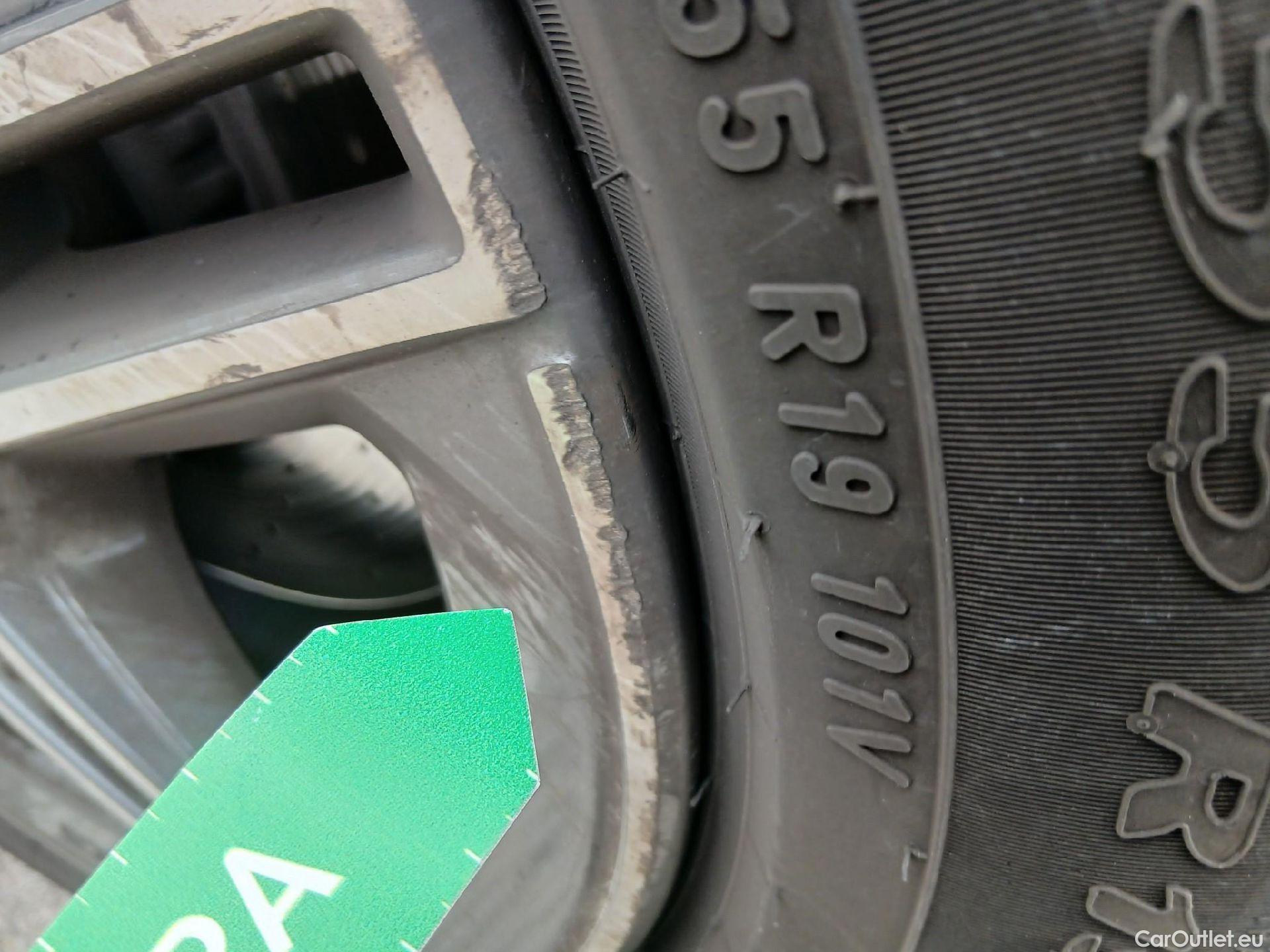  Mercedes  G-Klasee MERCEDES-BENZ GLC Coupé / 2019 / 5P / coupé GLC 220 d 4MATIC #2