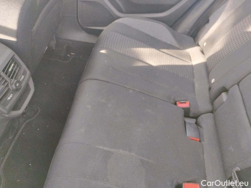  Peugeot  3008  Active Pack 1.5 HDi 130CV MT6 E6d #20