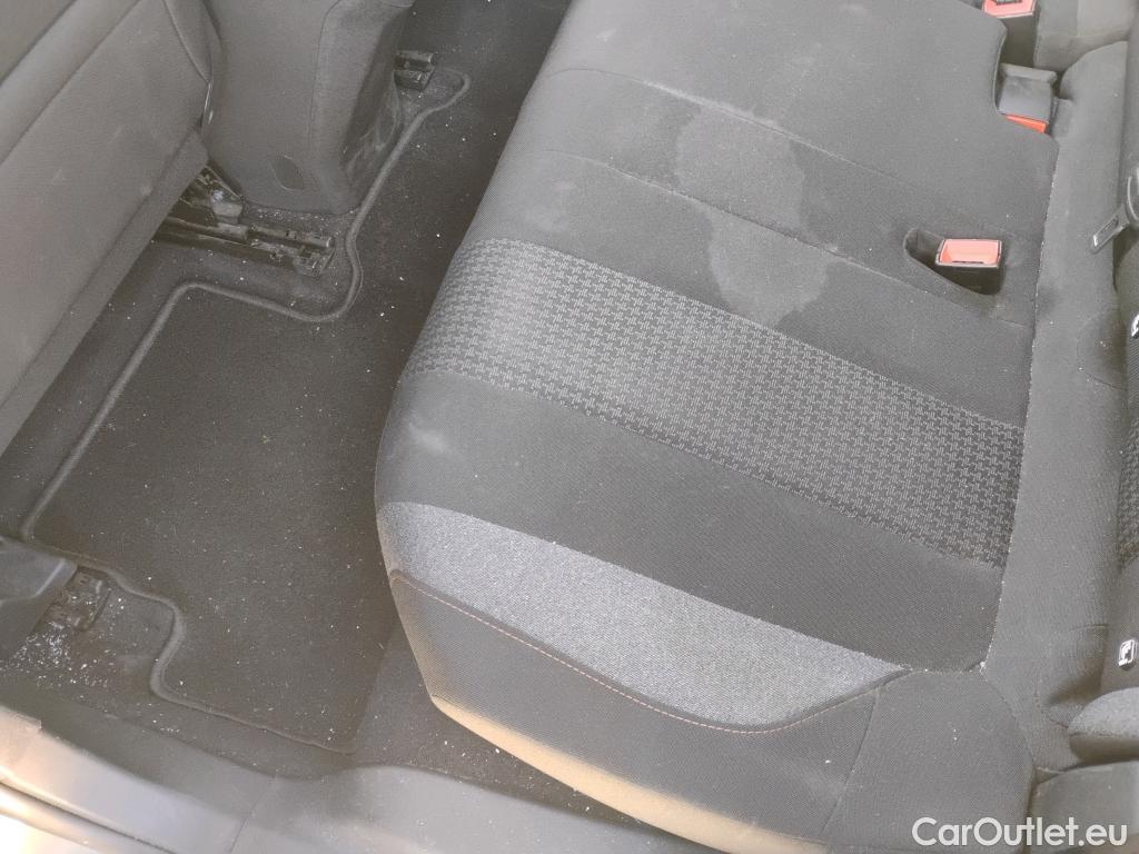  Peugeot  3008  Active Pack 1.5 HDi 130CV MT6 E6d #19