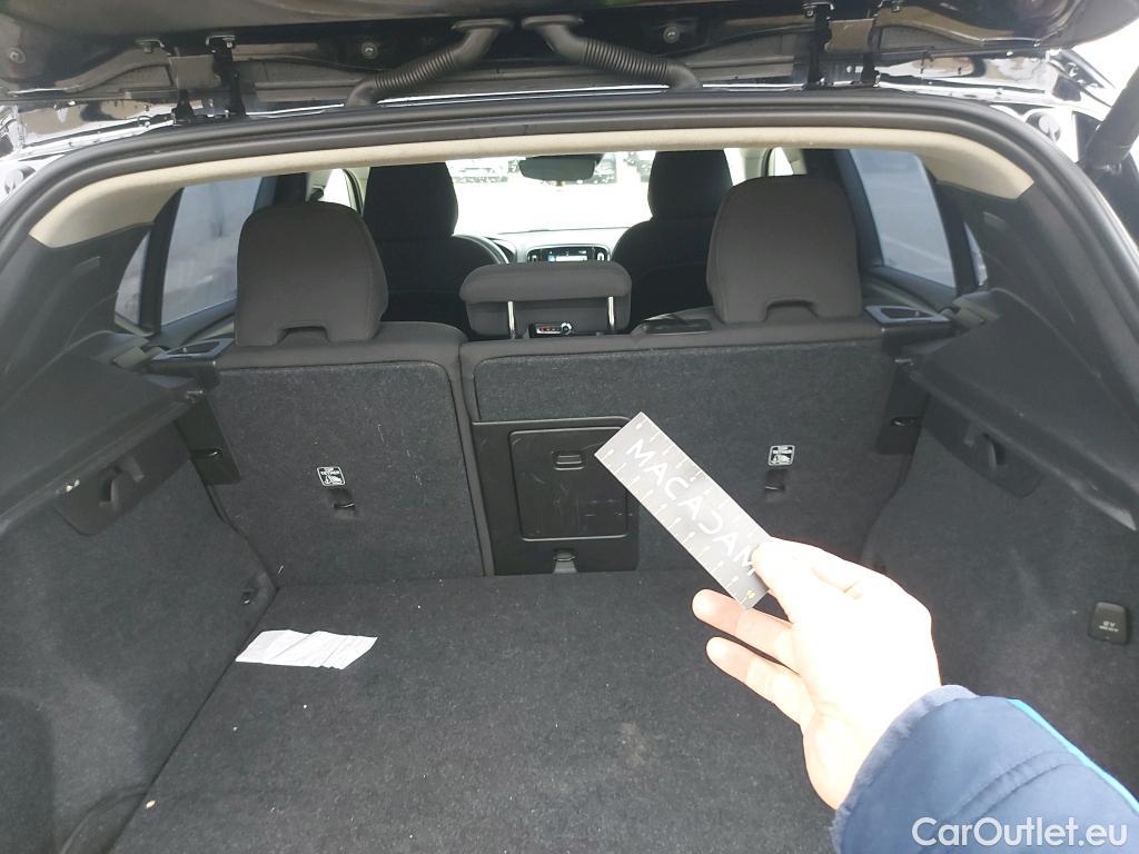  Volvo  XC 40 VOLVO XC40 / 2017 / 5P / todoterreno 1.5 T4 Twin Recharge Inscription Ex Auto #2