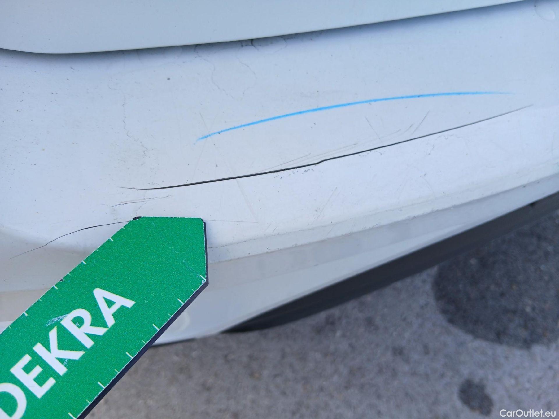  Volkswagen  T-ROC VOLKSWAGEN  / 2017 / 5P / todoterreno Advance 1.0 TSI 85kW (115CV) (CX) #22