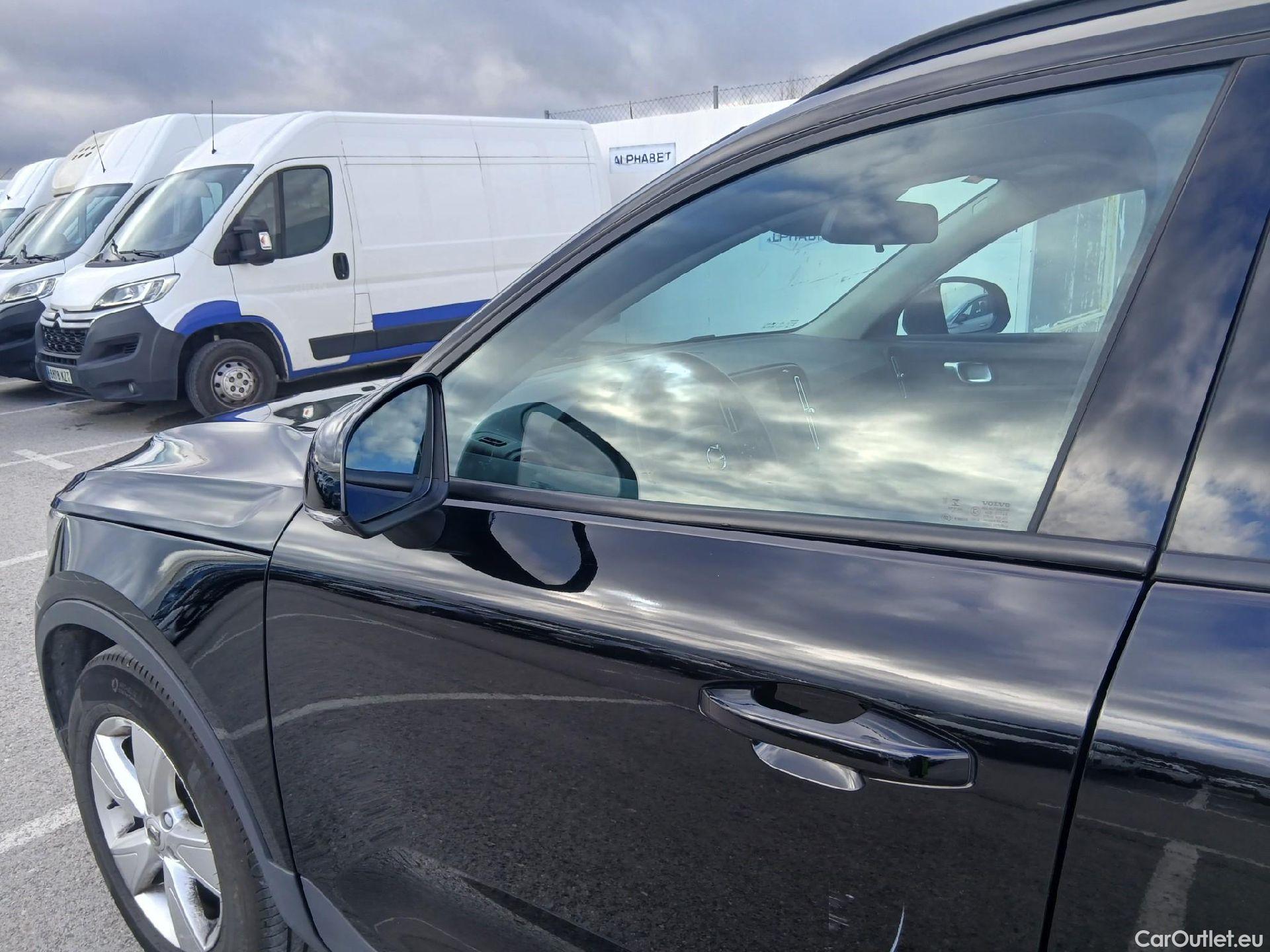  Volvo  XC 40 VOLVO XC40 / 2017 / 5P / todoterreno 1.5 T2 Momentum Core #42