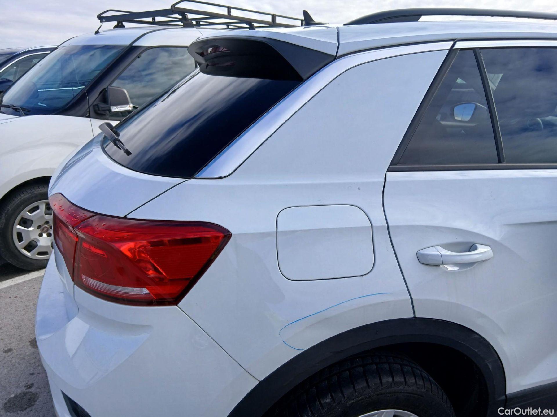  Volkswagen  T-ROC VOLKSWAGEN  / 2017 / 5P / todoterreno Advance 1.0 TSI 85kW (115CV) (CX) #34