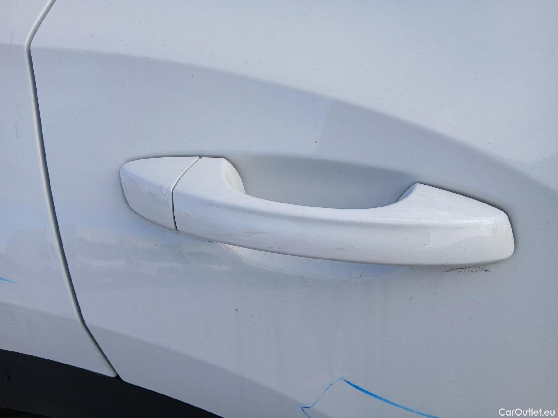  Volkswagen  T-ROC VOLKSWAGEN  / 2017 / 5P / todoterreno Advance 1.0 TSI 85kW (115CV) (CX) #45