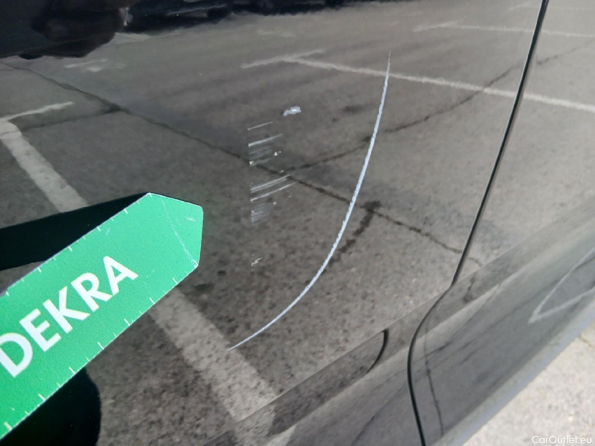  Volvo  XC 40 VOLVO XC40 / 2017 / 5P / todoterreno 1.5 T2 Momentum Core #11