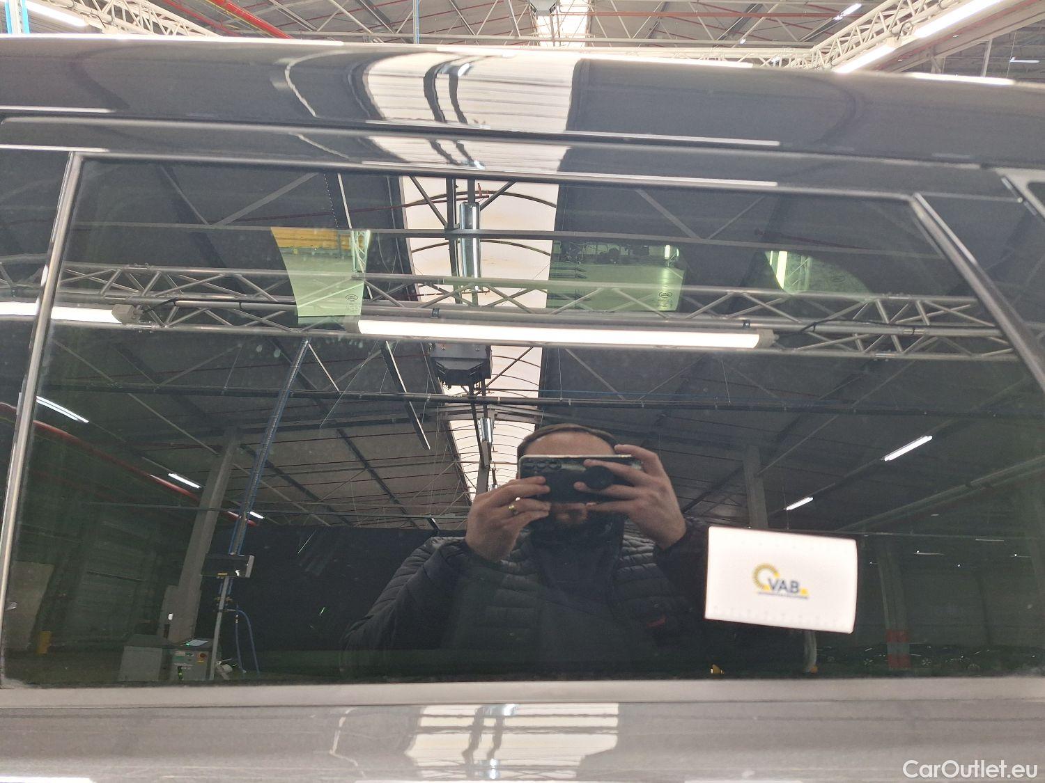  Land Rover  Range Rover Evoque Evoque D165 FWD Man R-Dynam #26