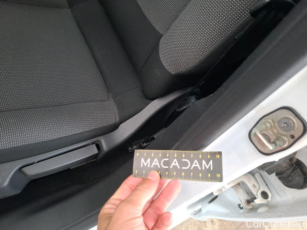  Citroen  C3  Live 1.2 PureTech 70CV BVM5 E6dT #1