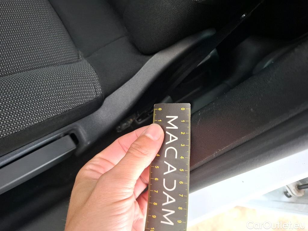  Citroen  C3  Live 1.2 PureTech 70CV BVM5 E6dT #3