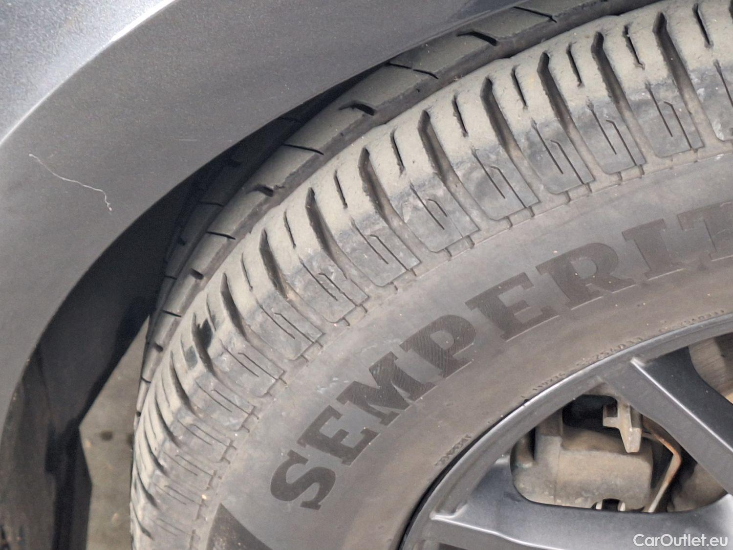  Land Rover  Range Rover Evoque Evoque D165 FWD Man R-Dynam #36