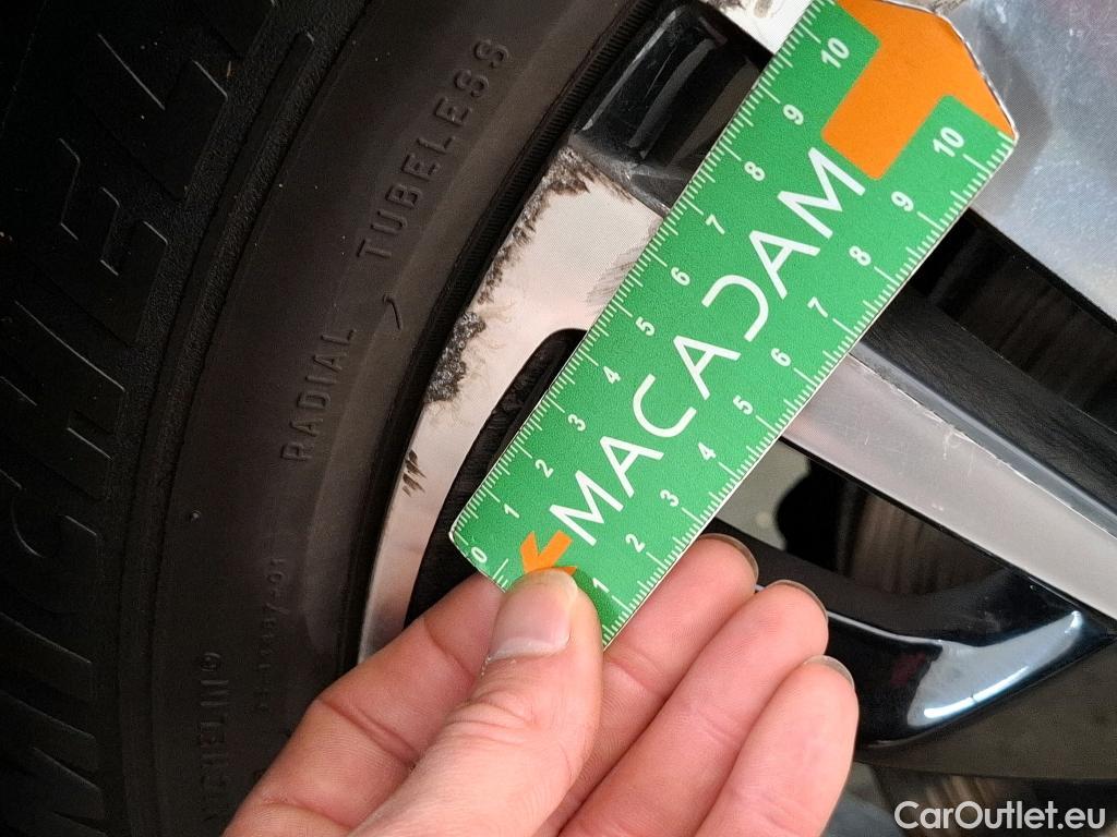  Peugeot  5008  GT Line 1.5 HDi 130CV BVA8 E6dT #95