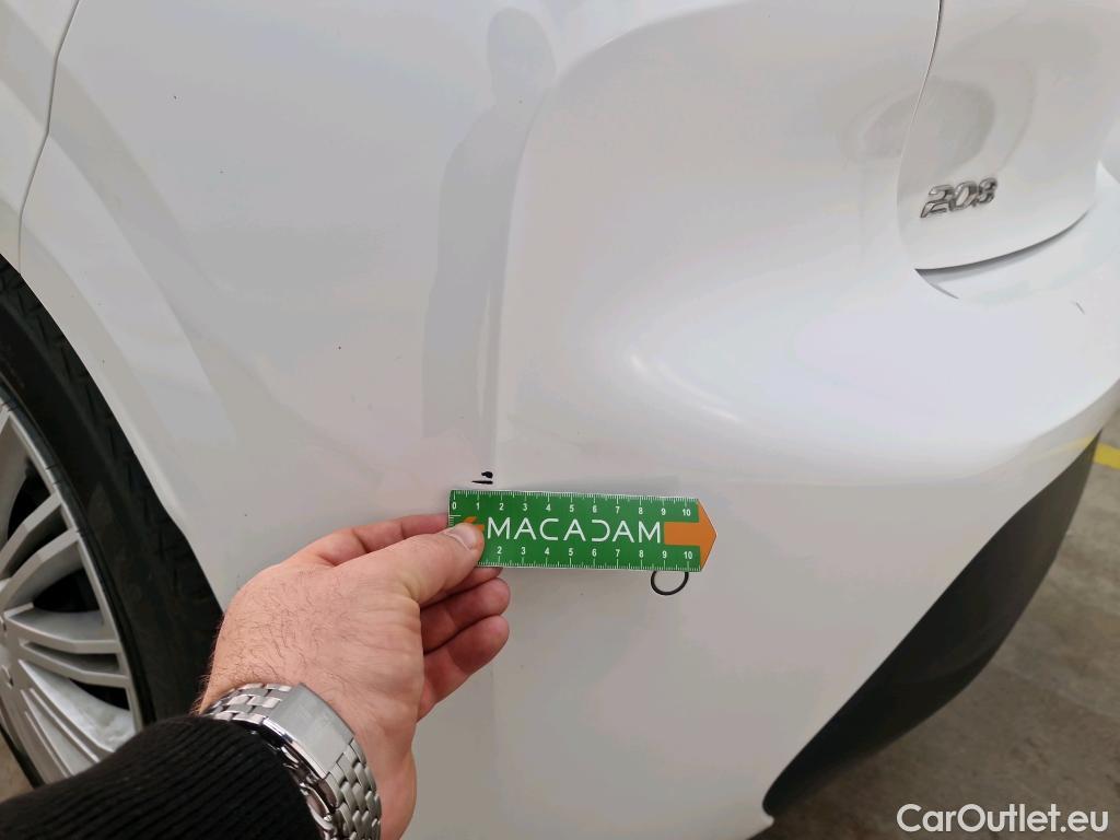  Peugeot  208  Premium 1.5 HDi 100CV BVM6 E6d #2