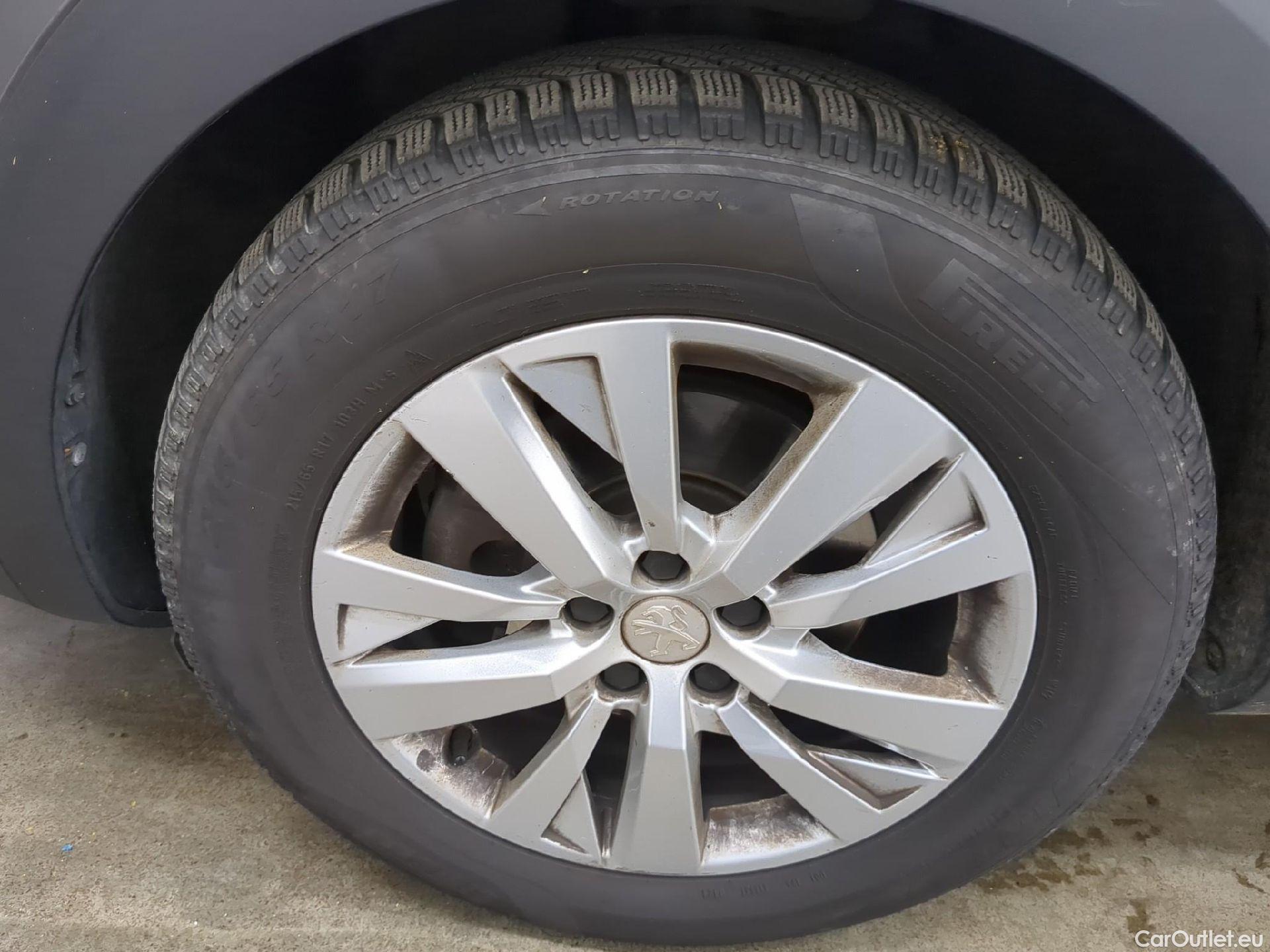  Peugeot  3008  Active Business 1.2 PureTech 130CV BVA8 E6d #4