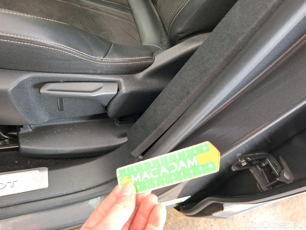  Peugeot  5008  GT Line 1.5 HDi 130CV BVA8 E6dT #117