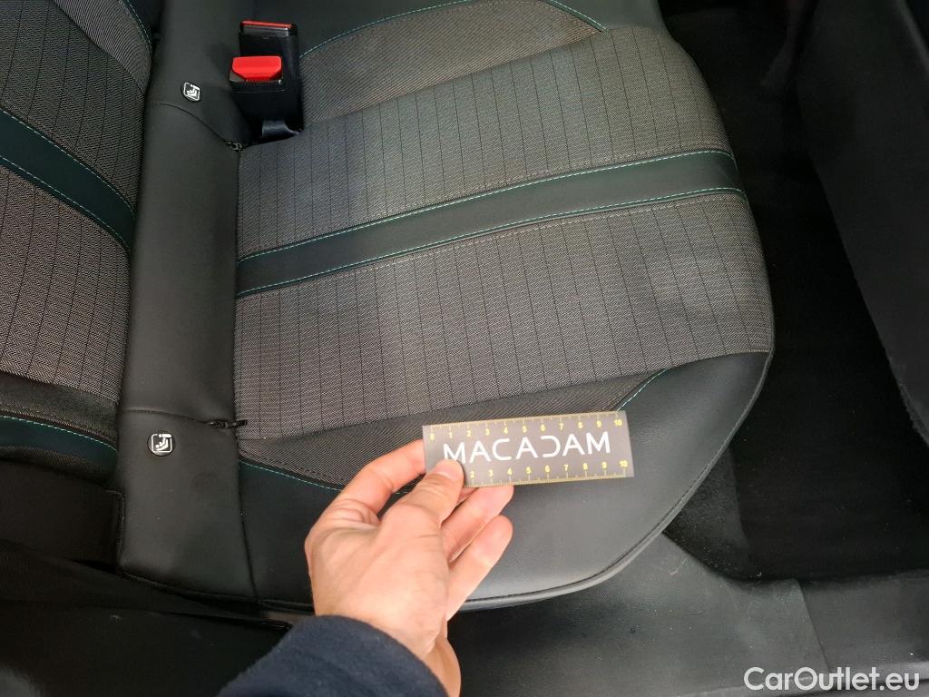  Peugeot  208  Allure Business 1.2 PureTech 100CV BVM6 E6d #32