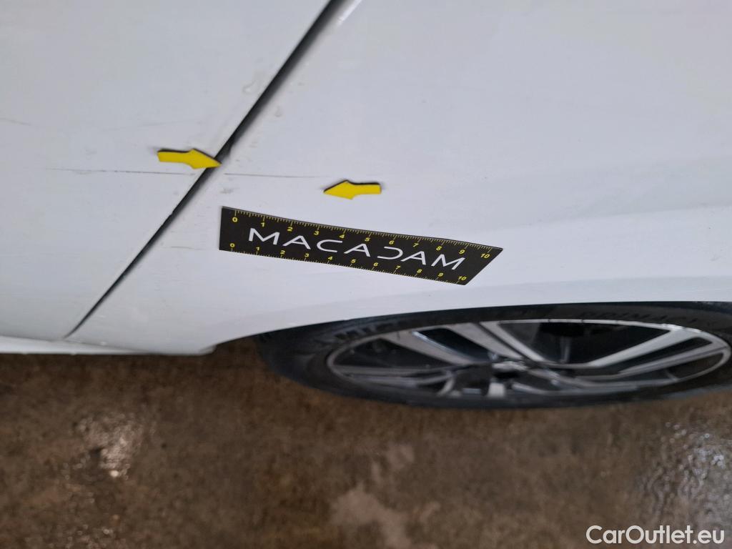  Peugeot  208  Allure Business 1.2 PureTech 100CV BVM6 E6d #44