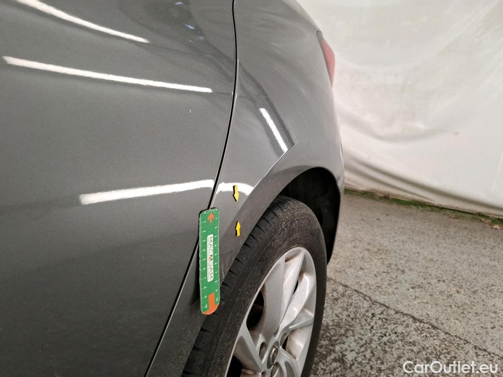  Opel  Astra  K Berline 5ptes INNOVATION 1.6 CDTI 135CV BVA6 E6 #4