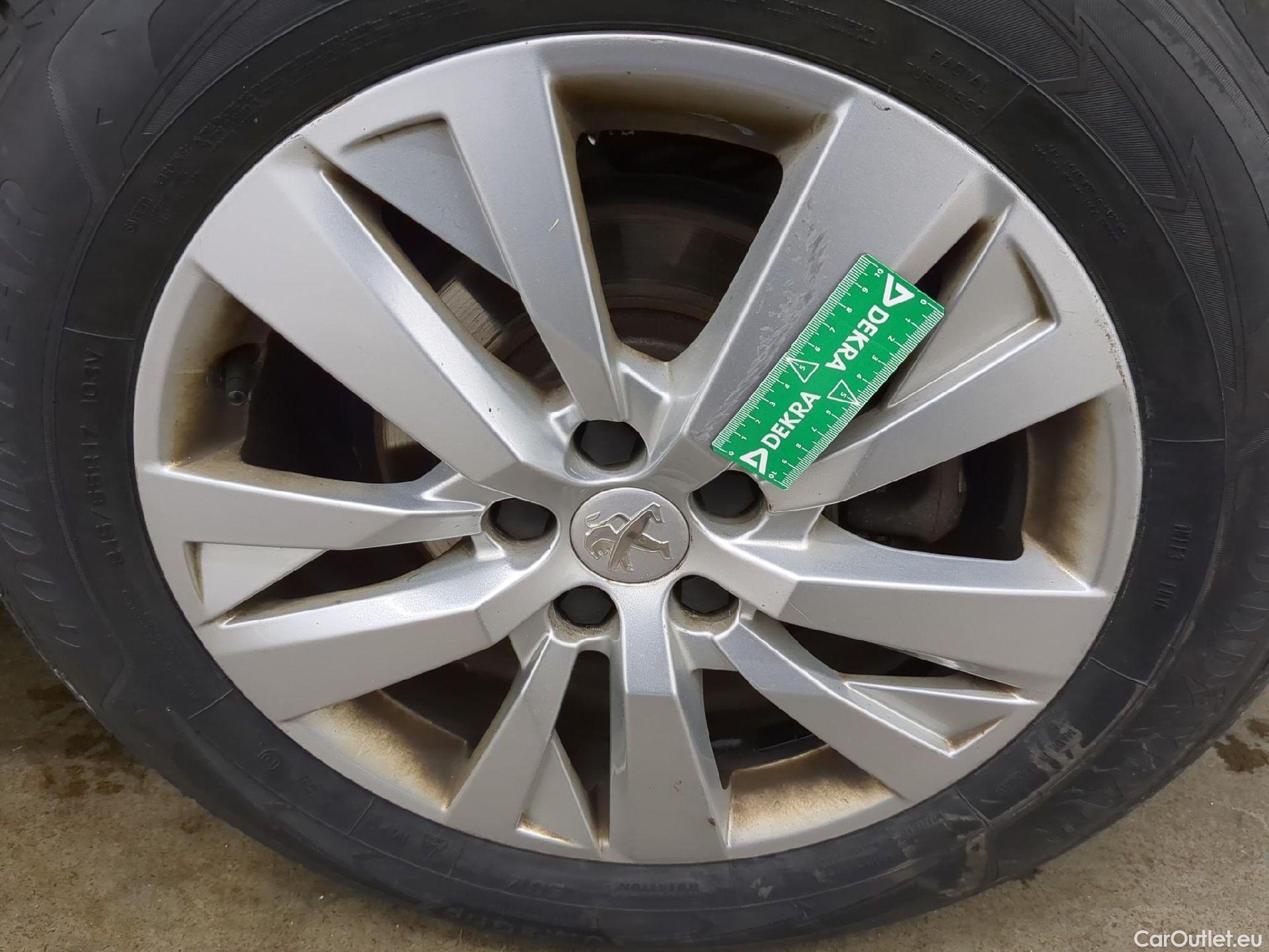  Peugeot  3008  Active Business 1.2 PureTech 130CV BVA8 E6d #7