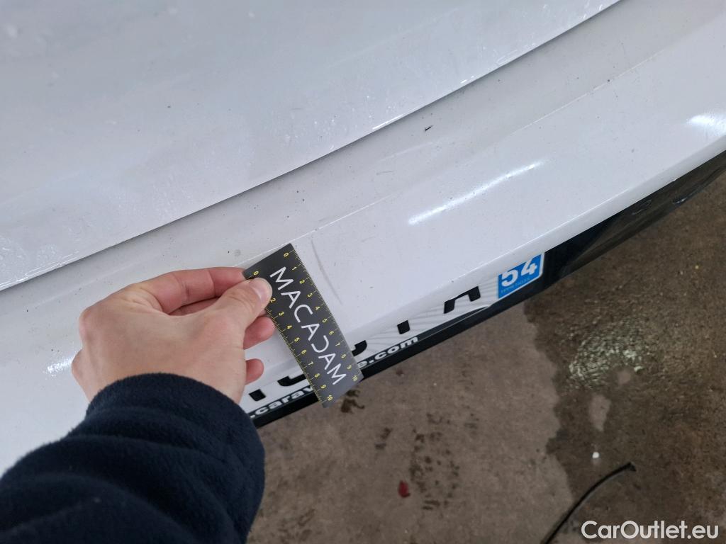  Peugeot  208  Allure Business 1.2 PureTech 100CV BVM6 E6d #47