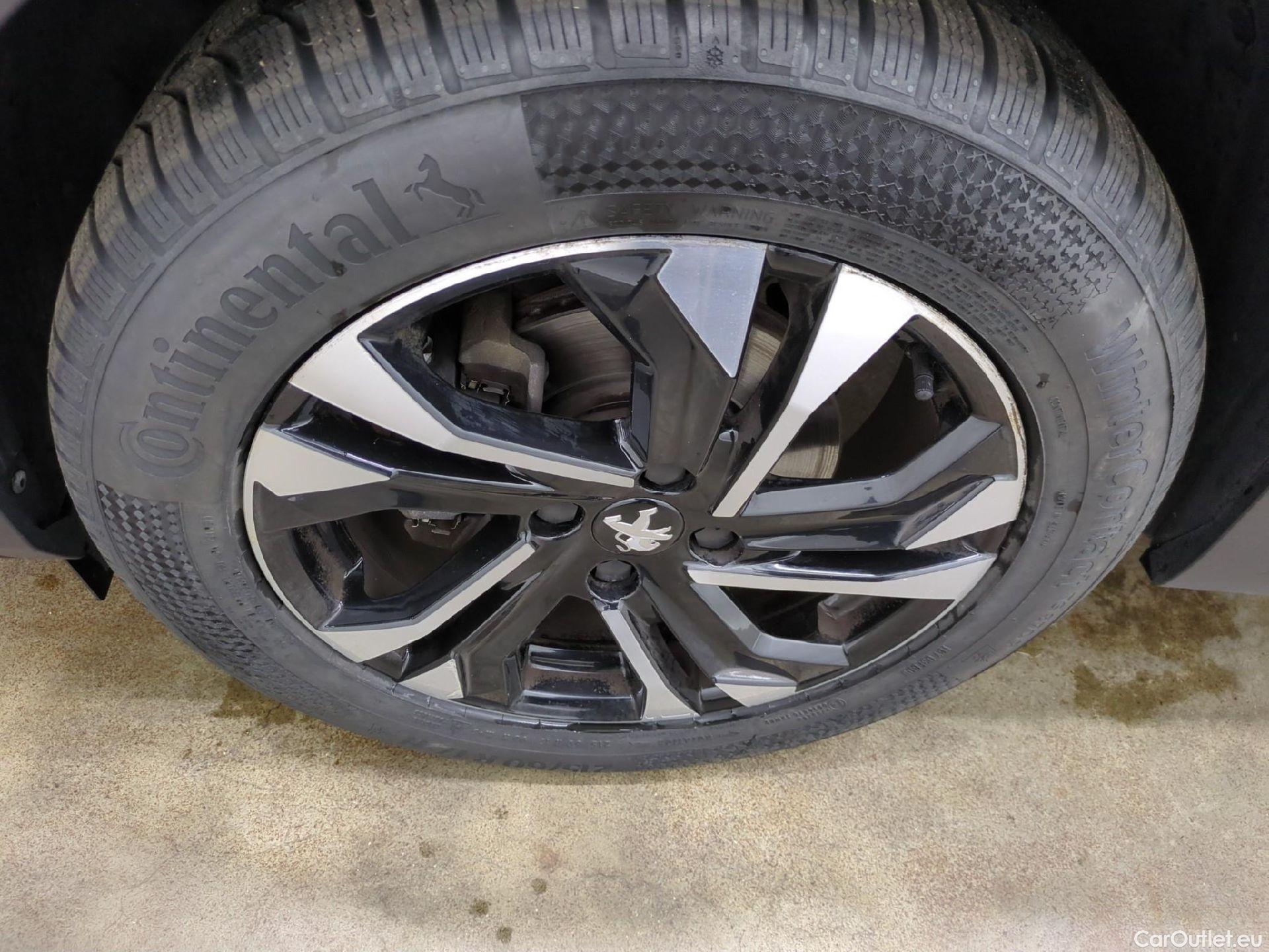  Peugeot  2008  Allure Business 1.2 PureTech 130CV BVM6 E6d #7