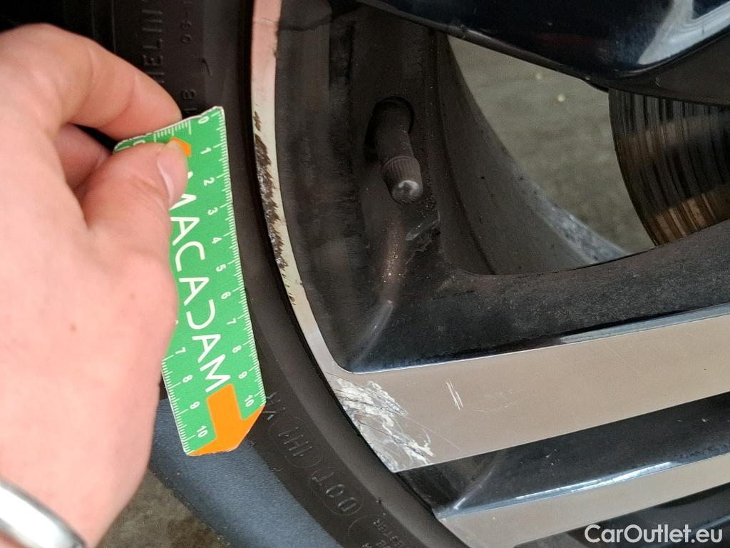  Peugeot  5008  GT Line 1.5 HDi 130CV BVA8 E6dT #94