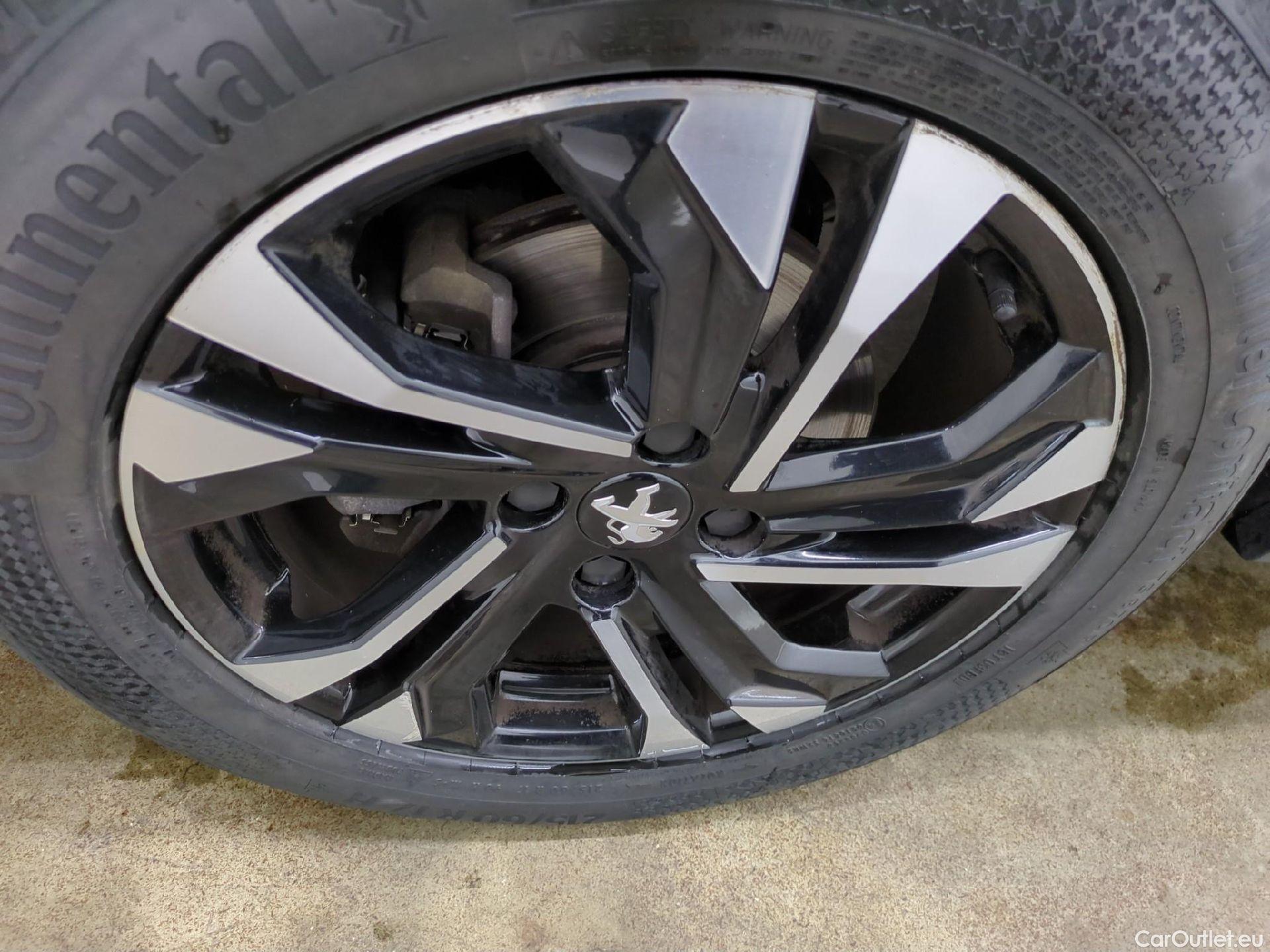  Peugeot  2008  Allure Business 1.2 PureTech 130CV BVM6 E6d #9