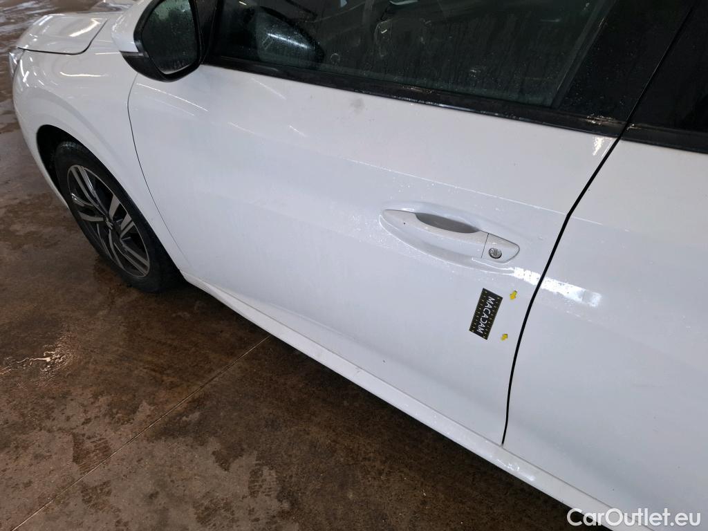  Peugeot  208  Allure Business 1.2 PureTech 100CV BVM6 E6d #4